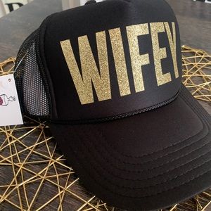 WIFEY TRUCKER Hat